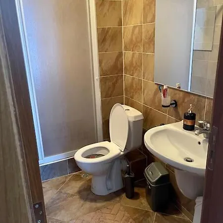 за в елит 4 Apartment *