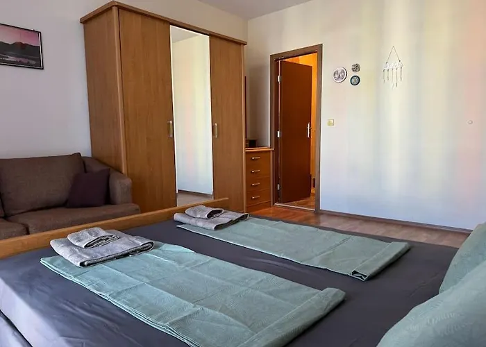 Apartamento за в елит 4 *